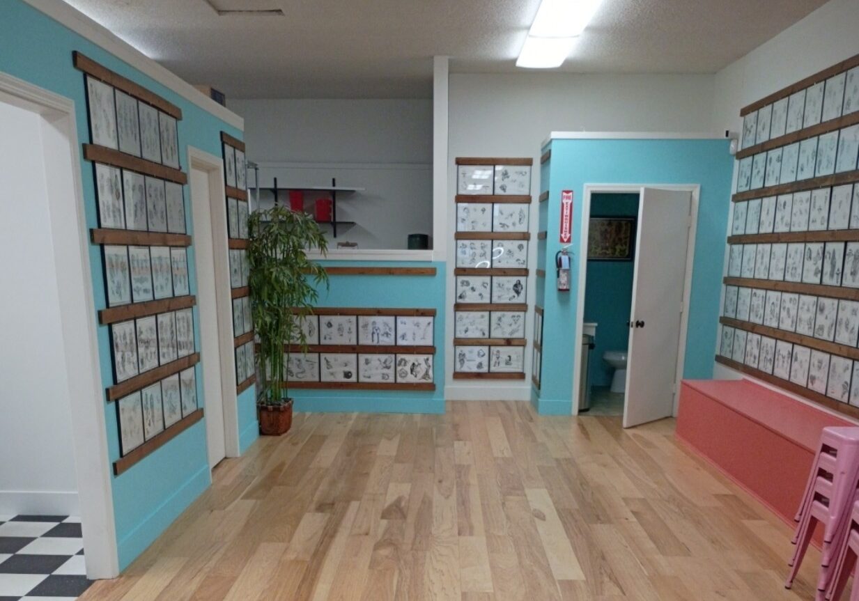 Commercial tattoo room cropped